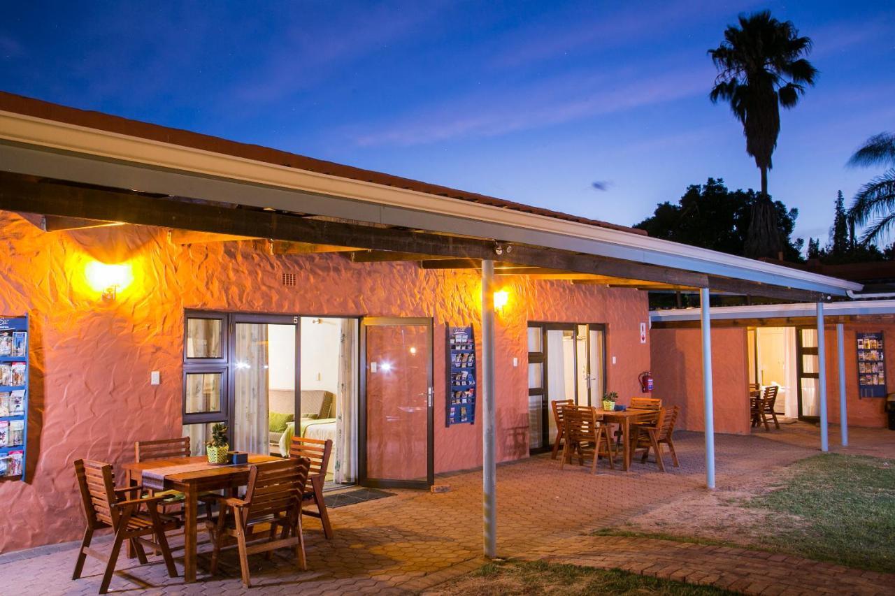 Culdesac Guesthouse Oudtshoorn Exterior foto